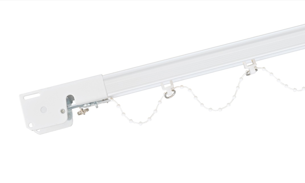 Curtain rod, chain, pull rope