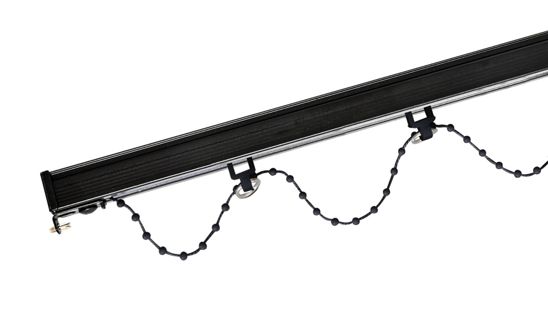 Curtain rod black